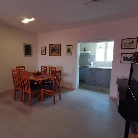 Apartment Nera 奥米什 外观 照片