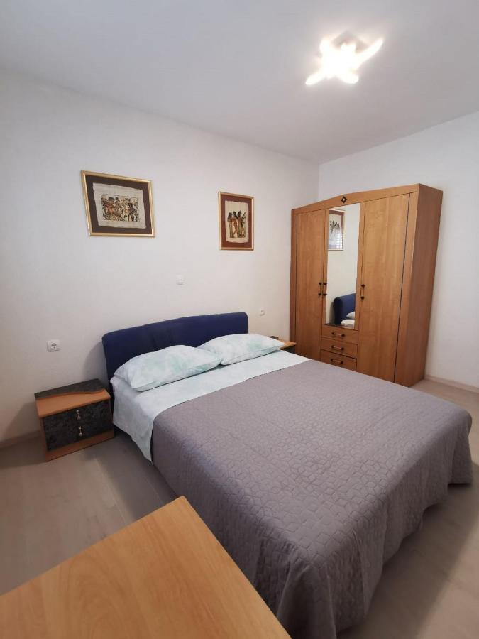Apartment Nera 奥米什 外观 照片